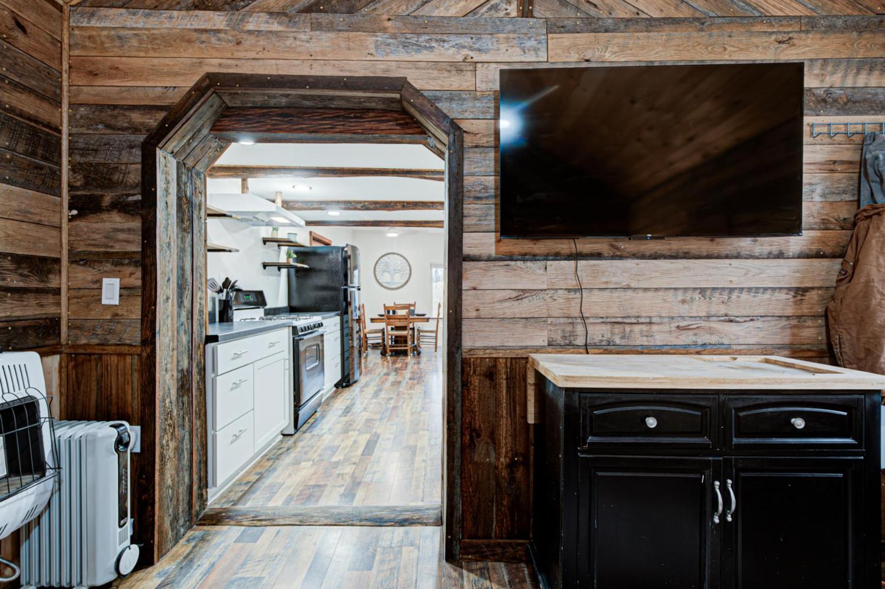 Private Cabin-Country Setting-Views-2 Bd 1 Ba Sleeps 6-8 Beattyville Exterior foto